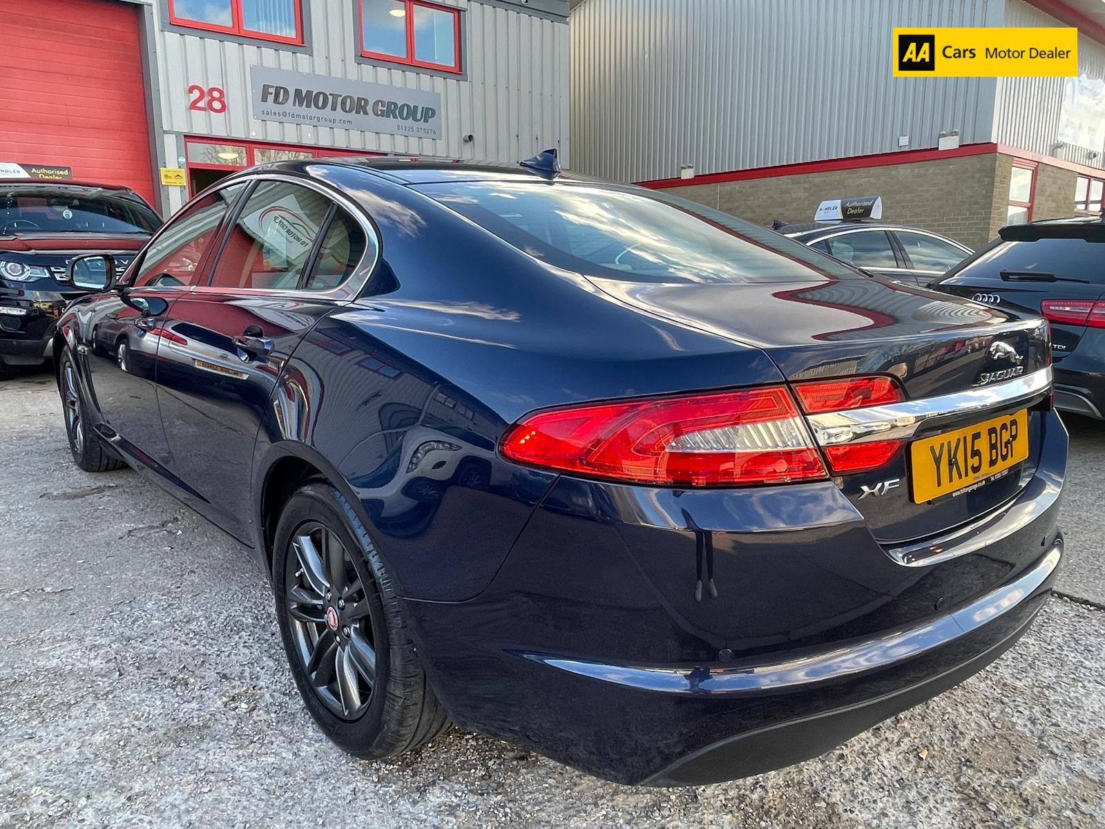 Jaguar XF 2.2d Luxury Saloon 4dr Diesel Auto Euro 5 (s/s) (163 ps)