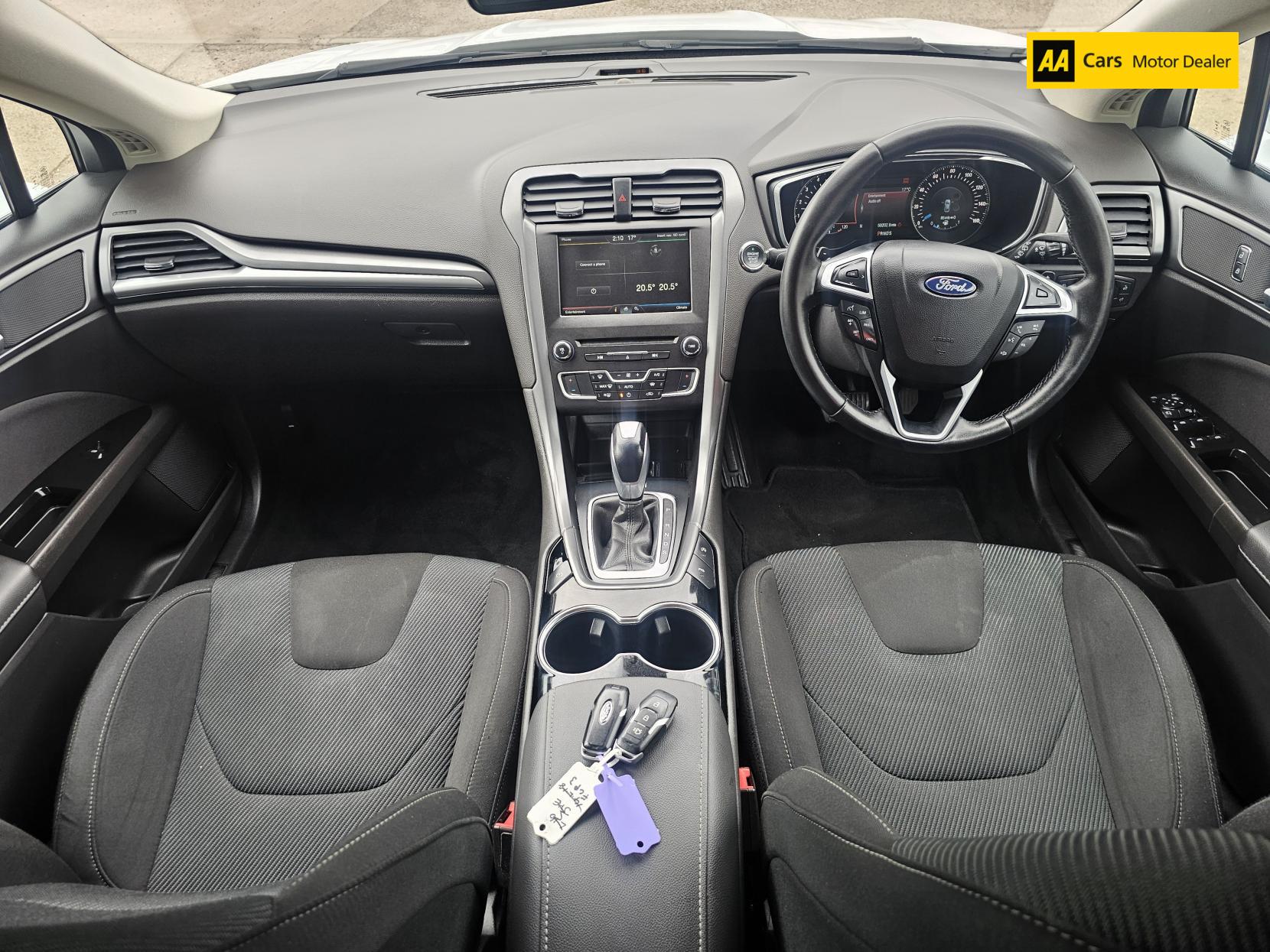 Ford Mondeo 2.0 TDCi Titanium Hatchback 5dr Diesel Powershift Euro 6 (s/s) (180 ps)