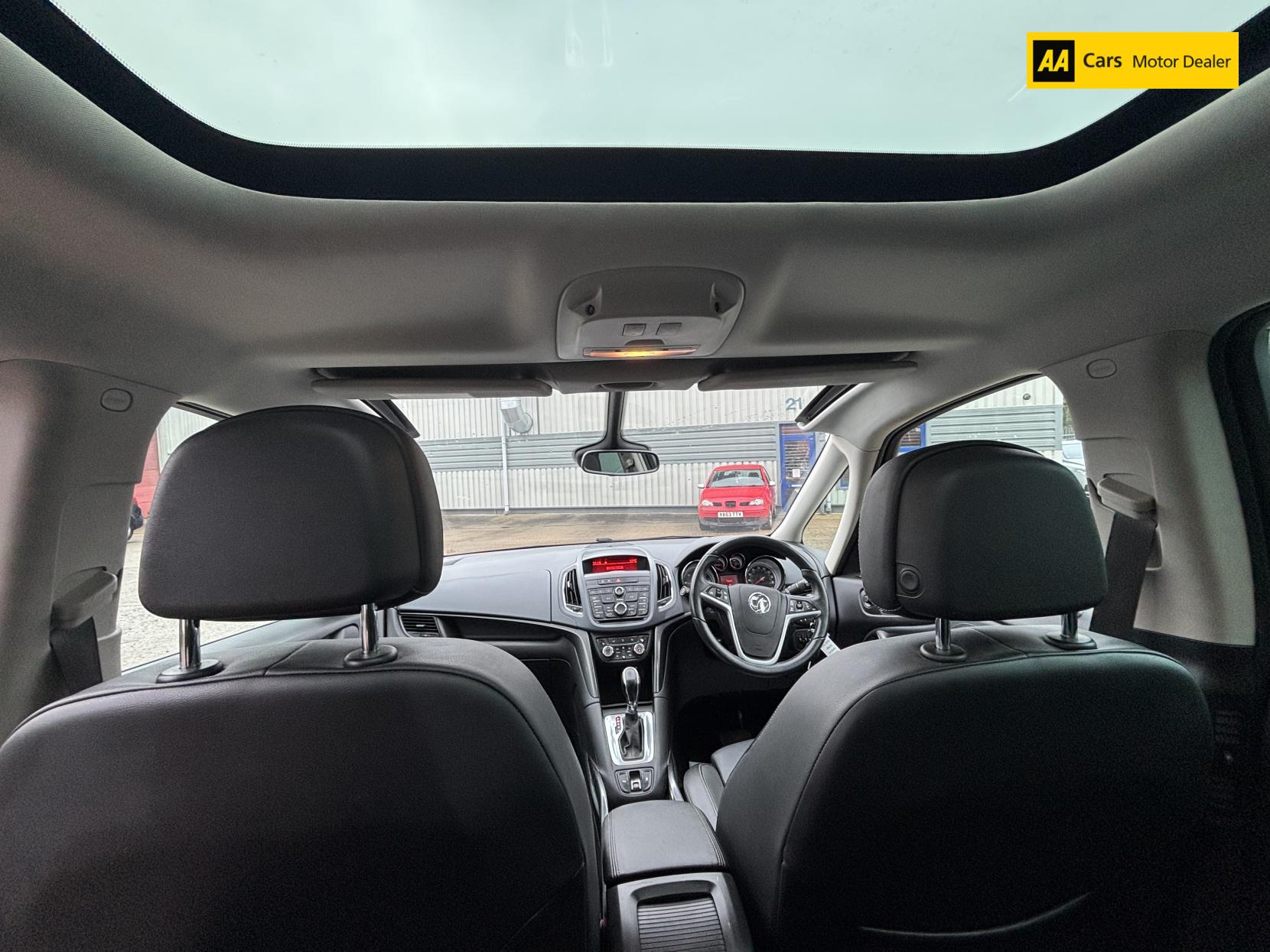 Vauxhall Zafira Tourer 2.0 CDTi Elite MPV 5dr Diesel Auto Euro 5 (165 ps)