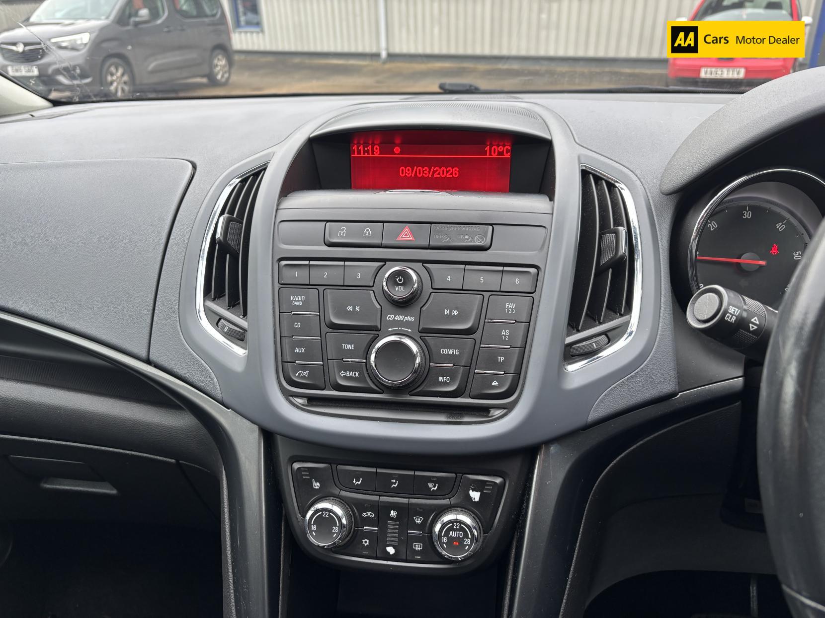 Vauxhall Zafira Tourer 2.0 CDTi Elite MPV 5dr Diesel Auto Euro 5 (165 ps)