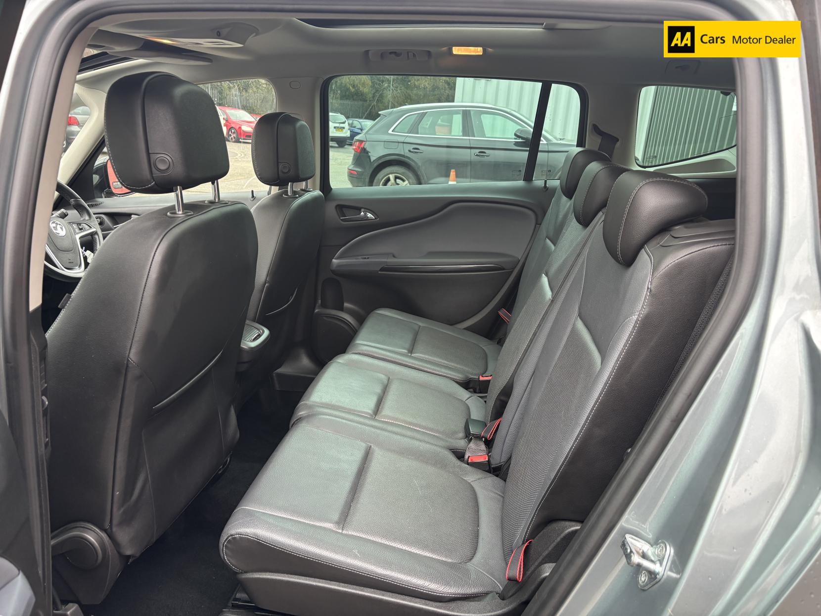 Vauxhall Zafira Tourer 2.0 CDTi Elite MPV 5dr Diesel Auto Euro 5 (165 ps)