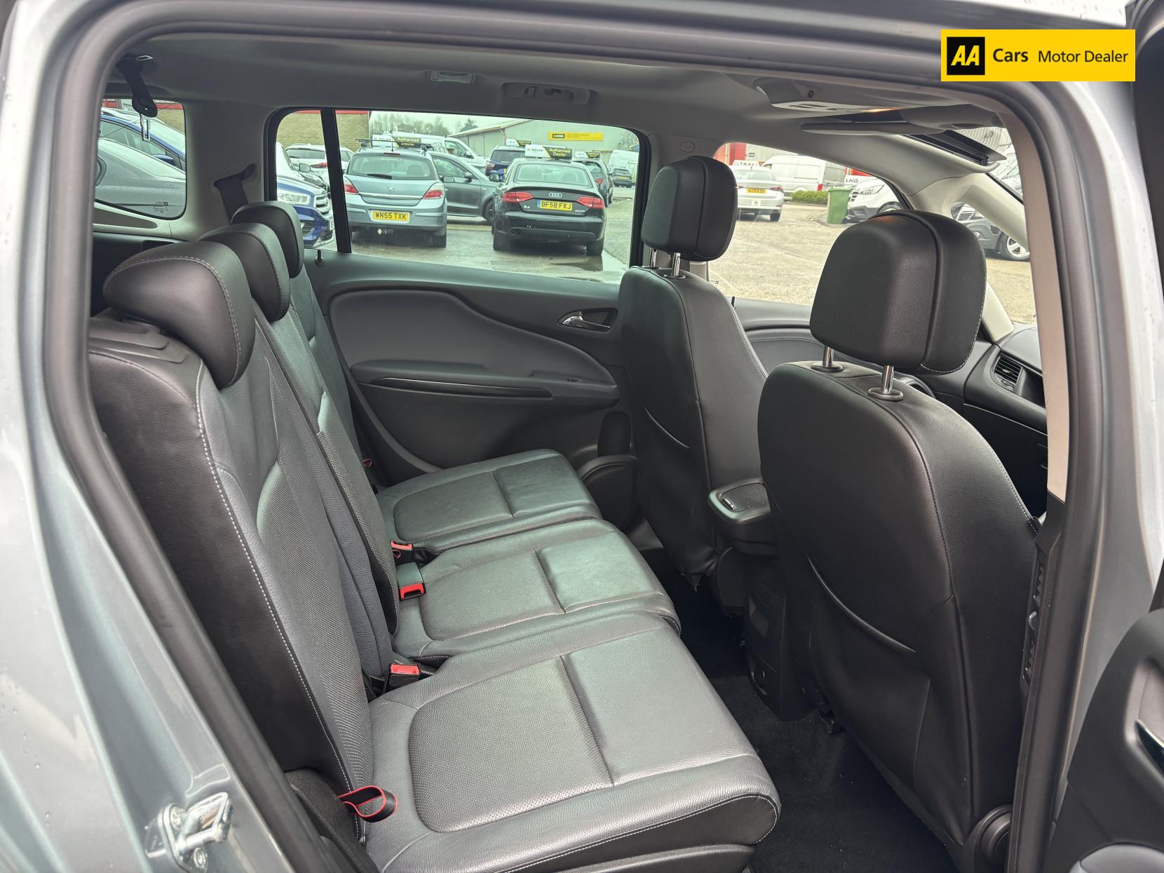 Vauxhall Zafira Tourer 2.0 CDTi Elite MPV 5dr Diesel Auto Euro 5 (165 ps)