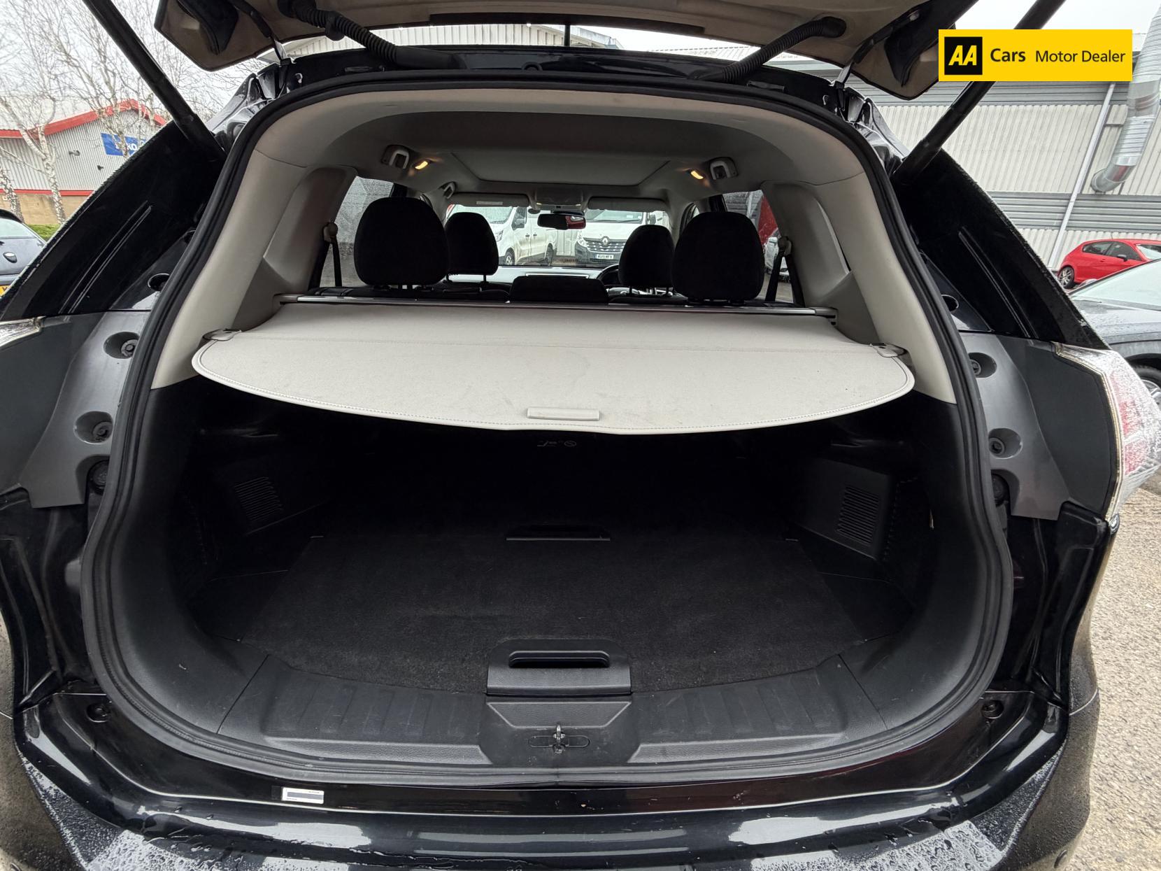 Nissan X-Trail 1.6 dCi n-tec SUV 5dr Diesel Manual 4WD Euro 6 (s/s) (130 ps)