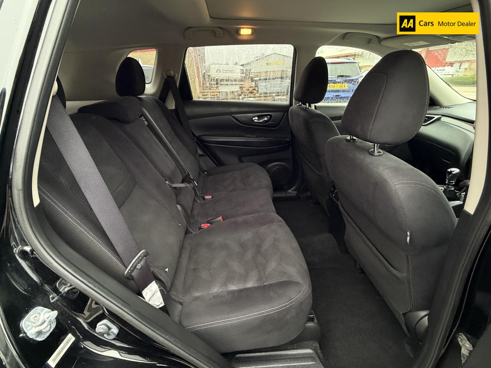 Nissan X-Trail 1.6 dCi n-tec SUV 5dr Diesel Manual 4WD Euro 6 (s/s) (130 ps)