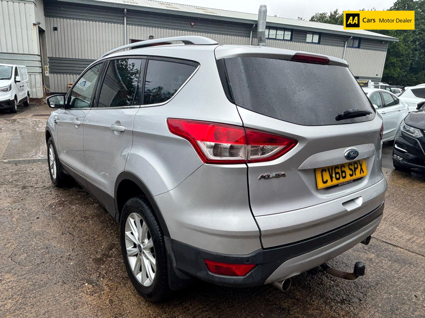 Ford Kuga 2.0 TDCi Titanium SUV 5dr Diesel Manual AWD Euro 6 (s/s) (180 ps)