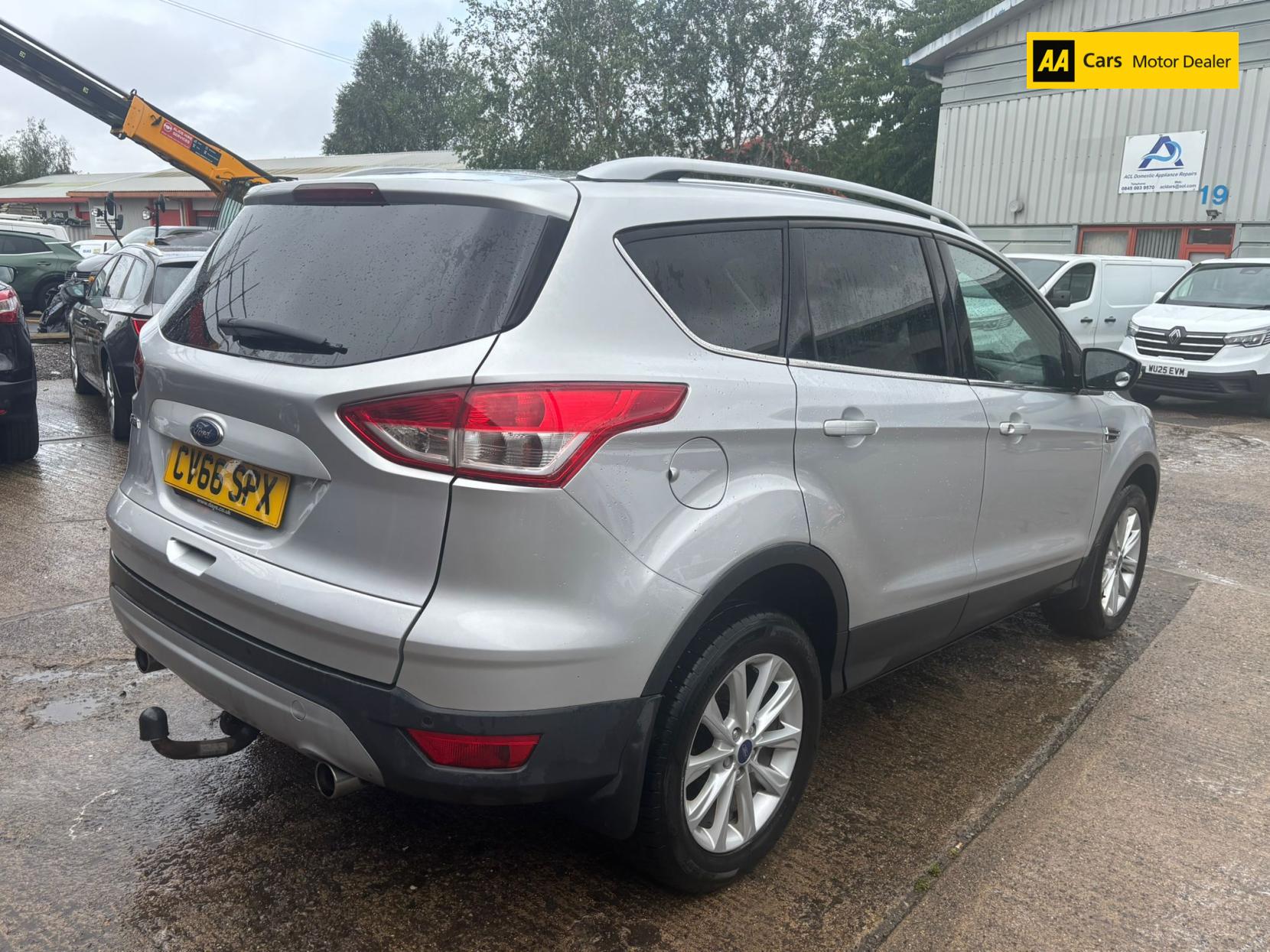 Ford Kuga 2.0 TDCi Titanium SUV 5dr Diesel Manual AWD Euro 6 (s/s) (180 ps)