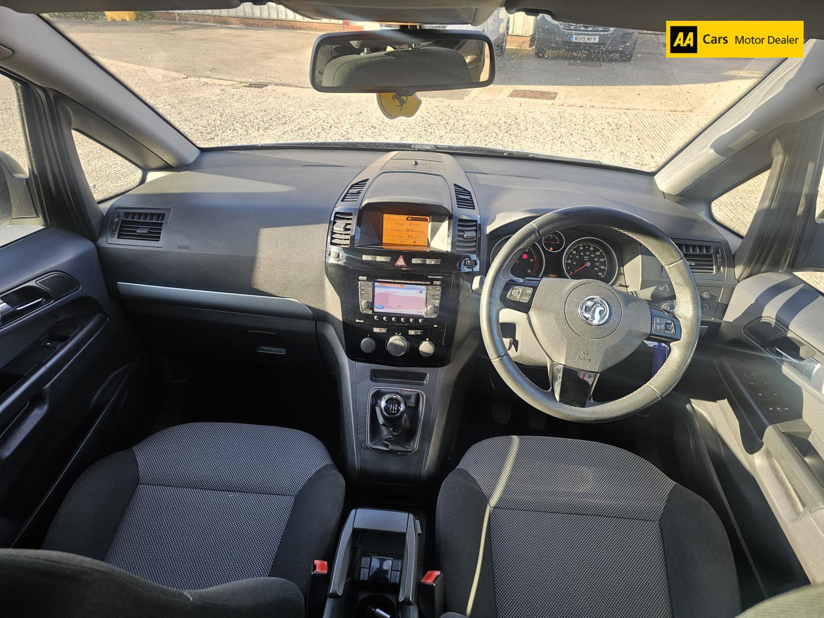 Vauxhall Zafira 1.7 CDTi ecoFLEX Design MPV 5dr Diesel Manual Euro 5 (SNav) (110 ps)