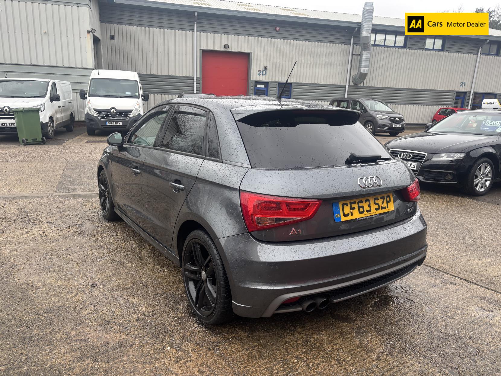 Audi A1 1.4 TFSI S line Sportback 5dr Petrol S Tronic Euro 5 (s/s) (122 ps)
