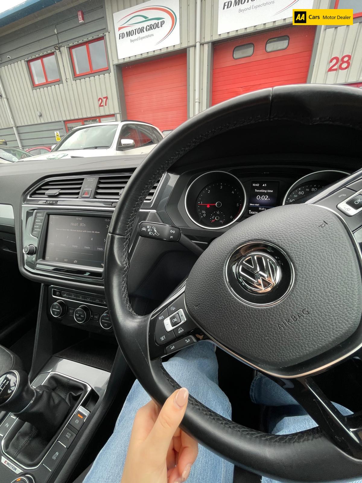 Volkswagen Tiguan 2.0 TDI BlueMotion Tech SE Navigation SUV 5dr Diesel Manual 4Motion Euro 6 (s/s) (150 ps)