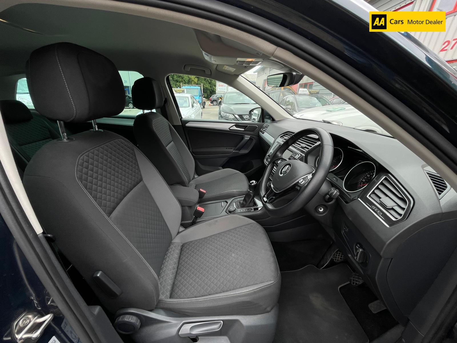 Volkswagen Tiguan 2.0 TDI BlueMotion Tech SE Navigation SUV 5dr Diesel Manual 4Motion Euro 6 (s/s) (150 ps)