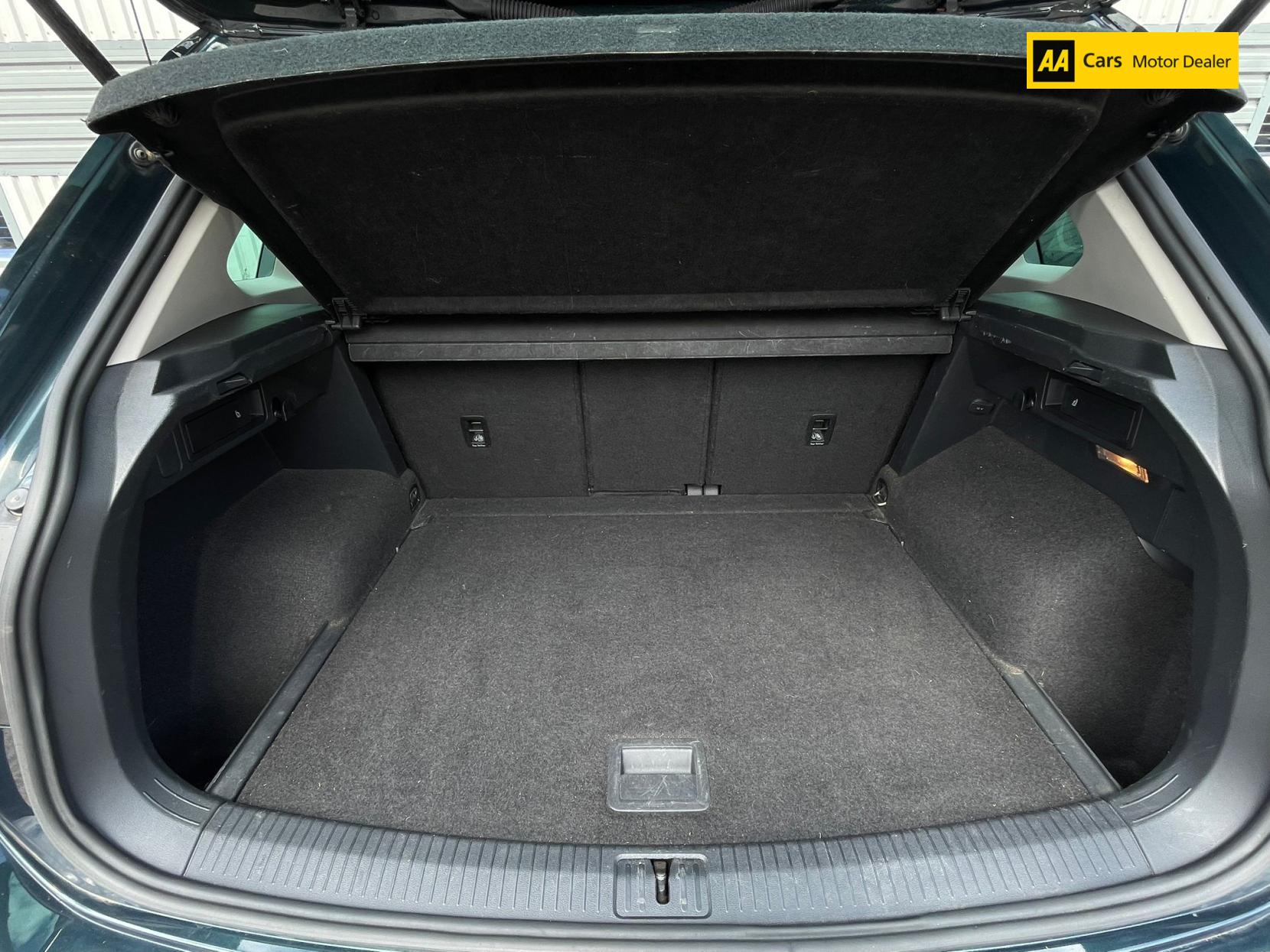 Volkswagen Tiguan 2.0 TDI BlueMotion Tech SE Navigation SUV 5dr Diesel Manual 4Motion Euro 6 (s/s) (150 ps)