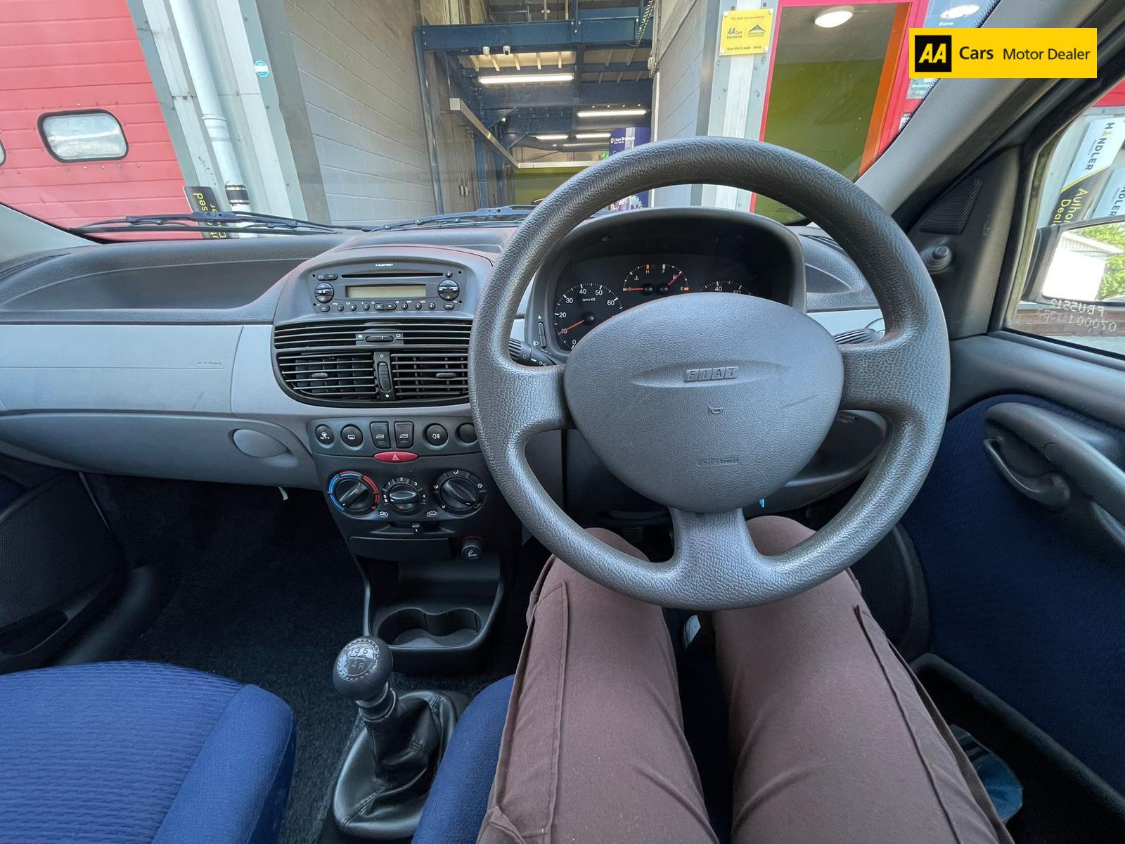Fiat Punto 1.2 Dynamic Hatchback 3dr Petrol Manual (136 g/km, 59 bhp)