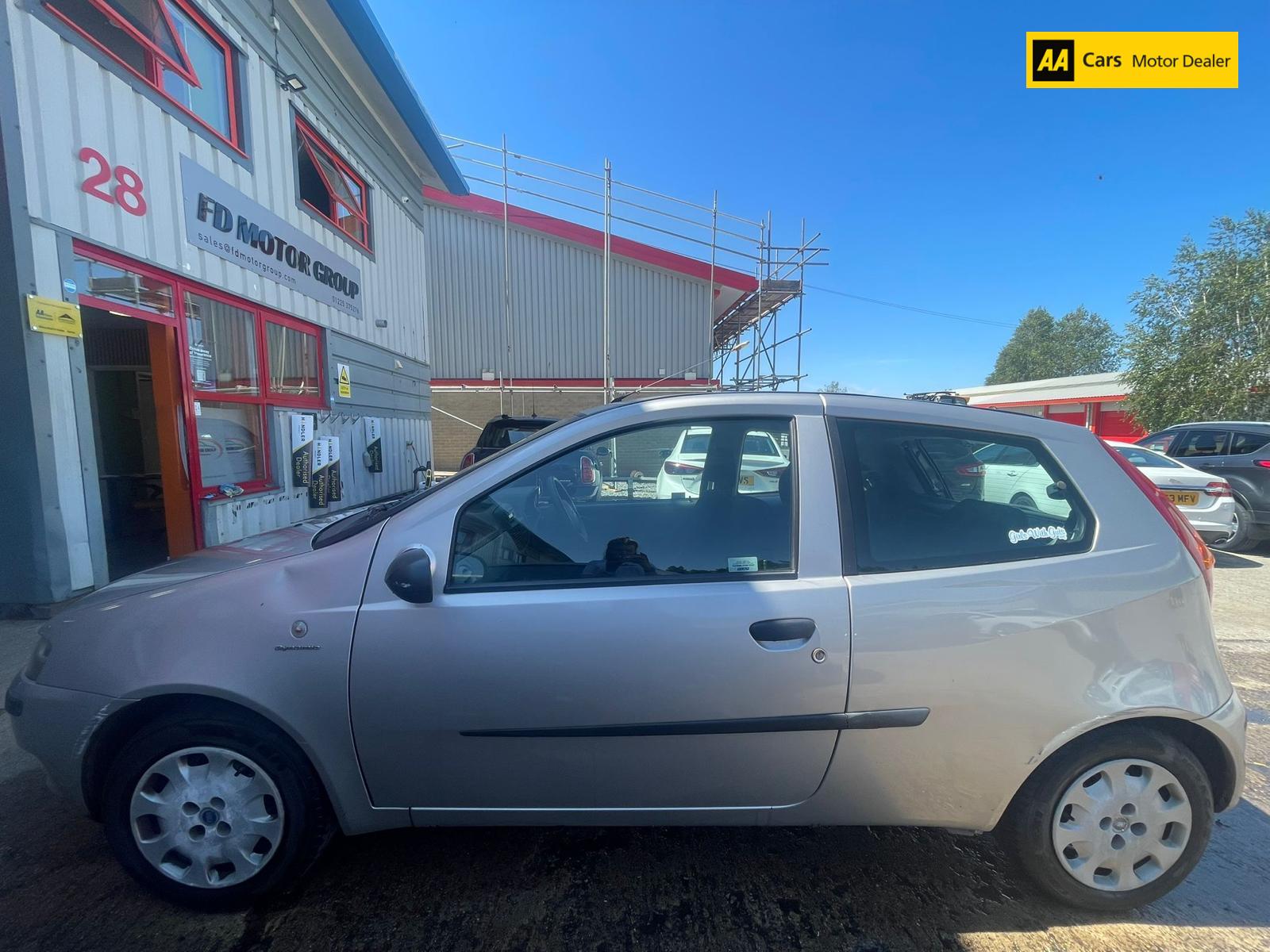 Fiat Punto 1.2 Dynamic Hatchback 3dr Petrol Manual (136 g/km, 59 bhp)