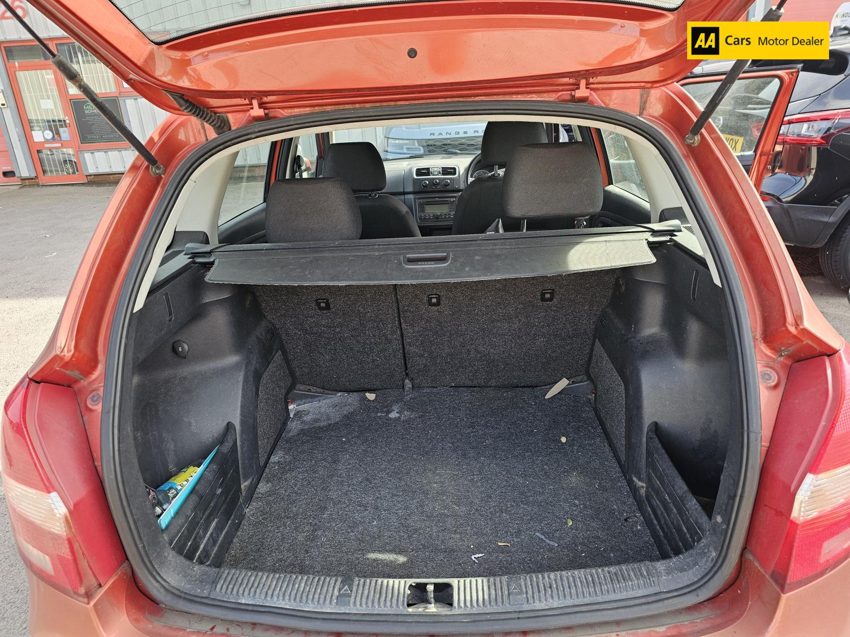 Skoda Fabia 1.4 TDI Pure Drive 2 Estate 5dr Diesel Manual (120 g/km, 80 bhp)
