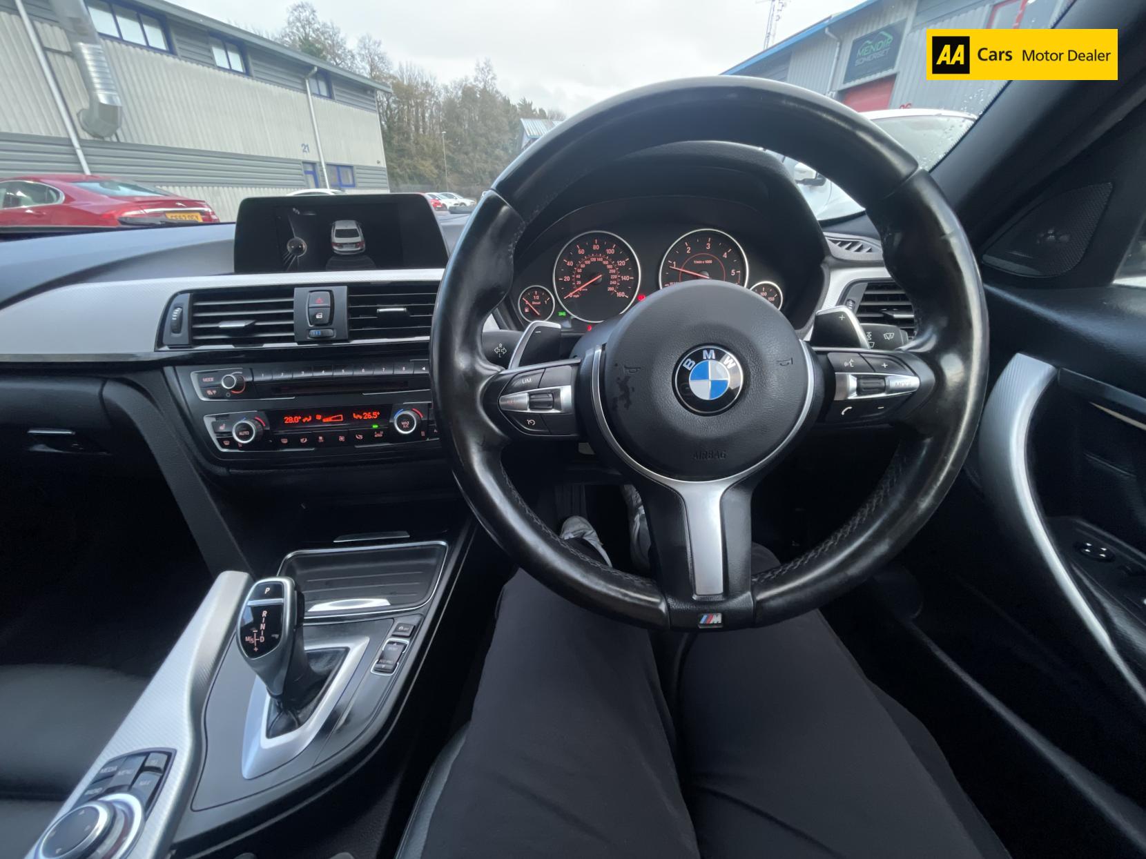 BMW 3 Series 2.0 320d BluePerformance M Sport Saloon 4dr Diesel Auto Euro 6 (s/s) (184 ps)