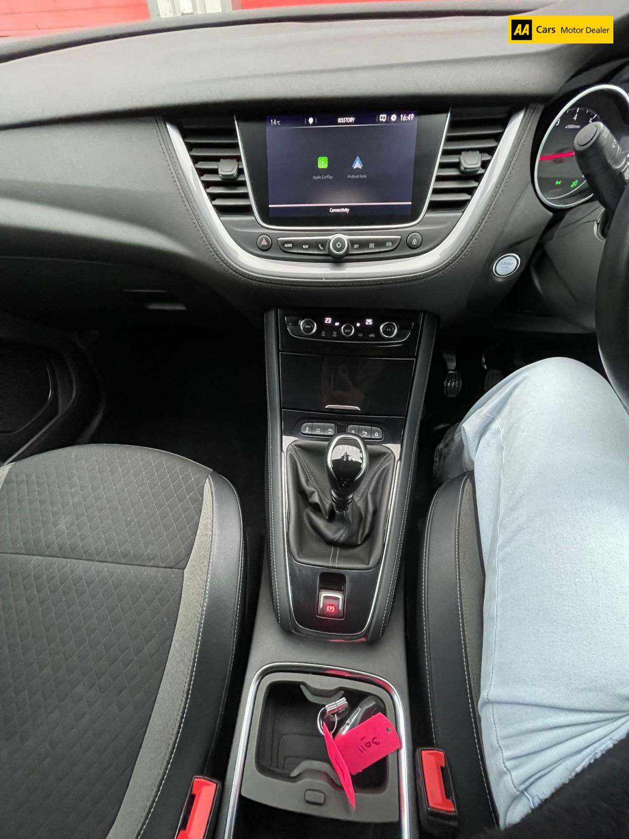 Vauxhall Grandland X 1.2 Turbo Sport Nav SUV 5dr Petrol Manual Euro 6 (s/s) (130 ps)
