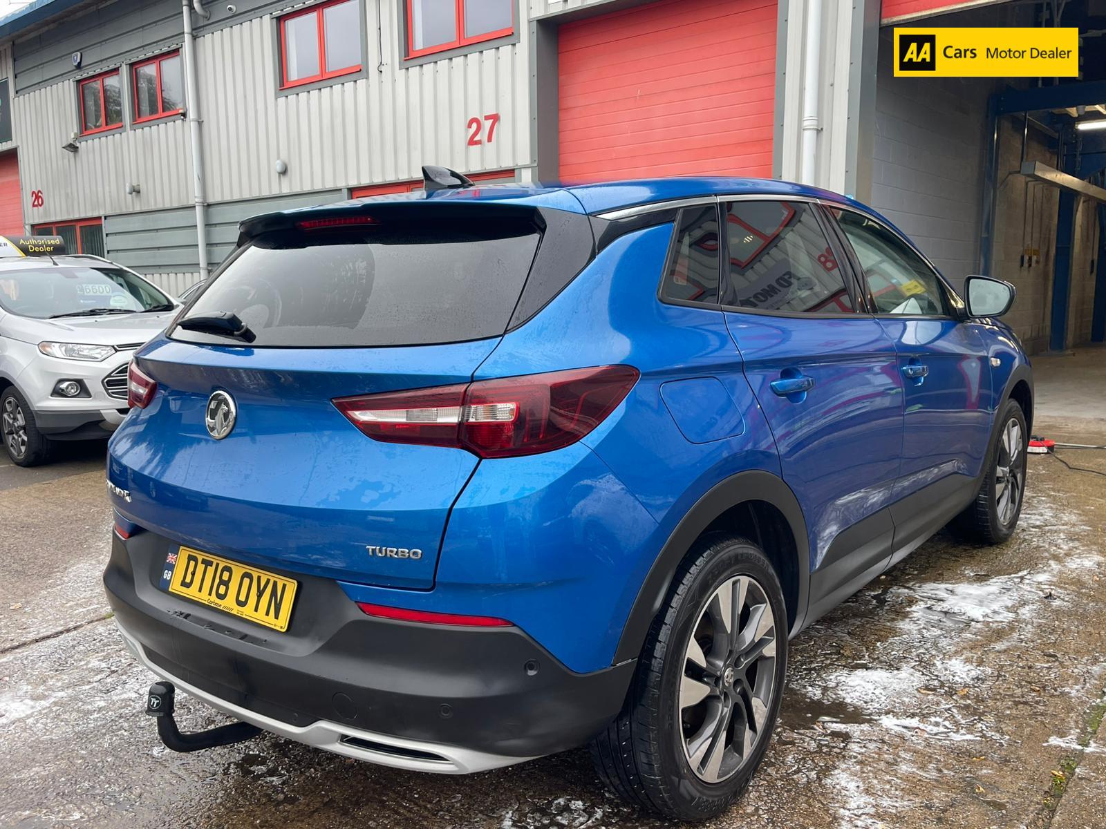 Vauxhall Grandland X 1.2 Turbo Sport Nav SUV 5dr Petrol Manual Euro 6 (s/s) (130 ps)