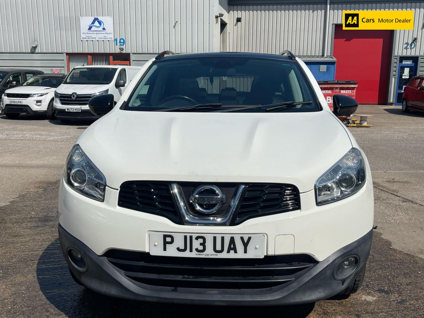 Nissan Qashqai 1.6 360 SUV 5dr Petrol Manual 2WD Euro 5 (117 ps)