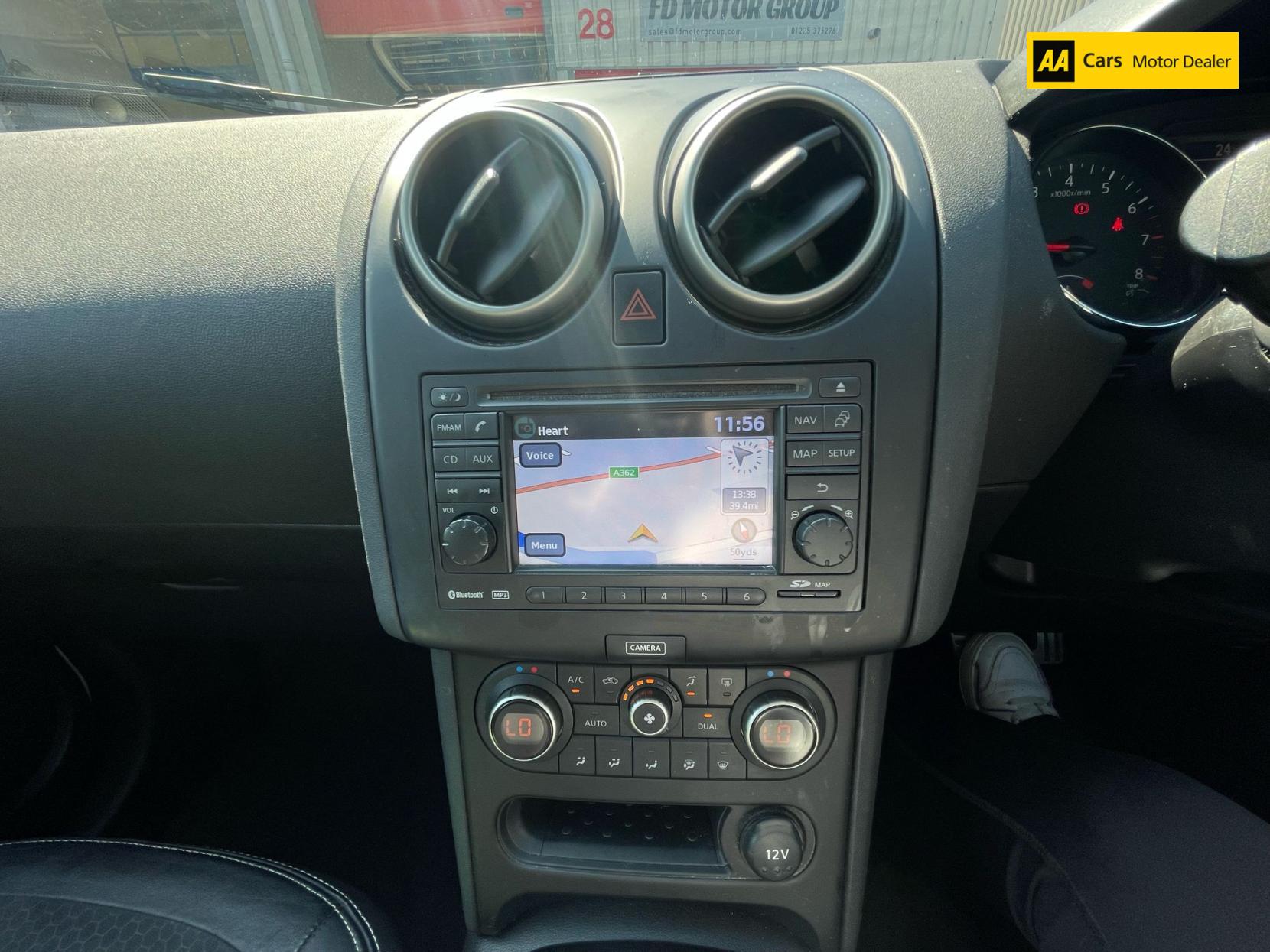 Nissan Qashqai 1.6 360 SUV 5dr Petrol Manual 2WD Euro 5 (117 ps)