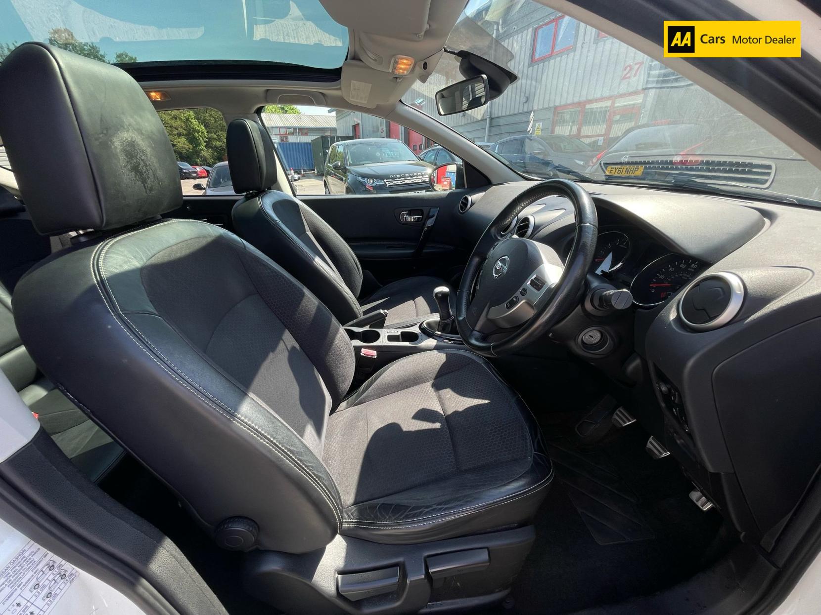 Nissan Qashqai 1.6 360 SUV 5dr Petrol Manual 2WD Euro 5 (117 ps)