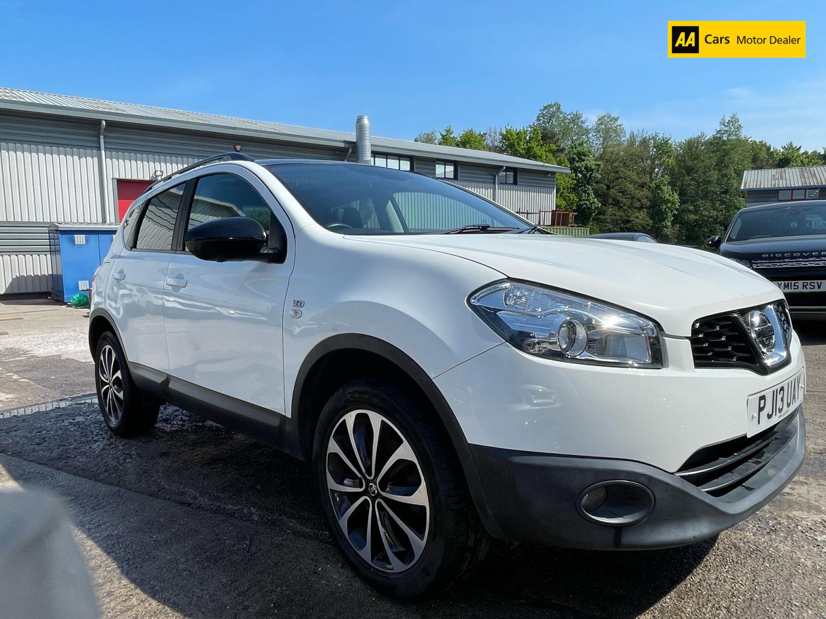 Nissan Qashqai 1.6 360 SUV 5dr Petrol Manual 2WD Euro 5 (117 ps)
