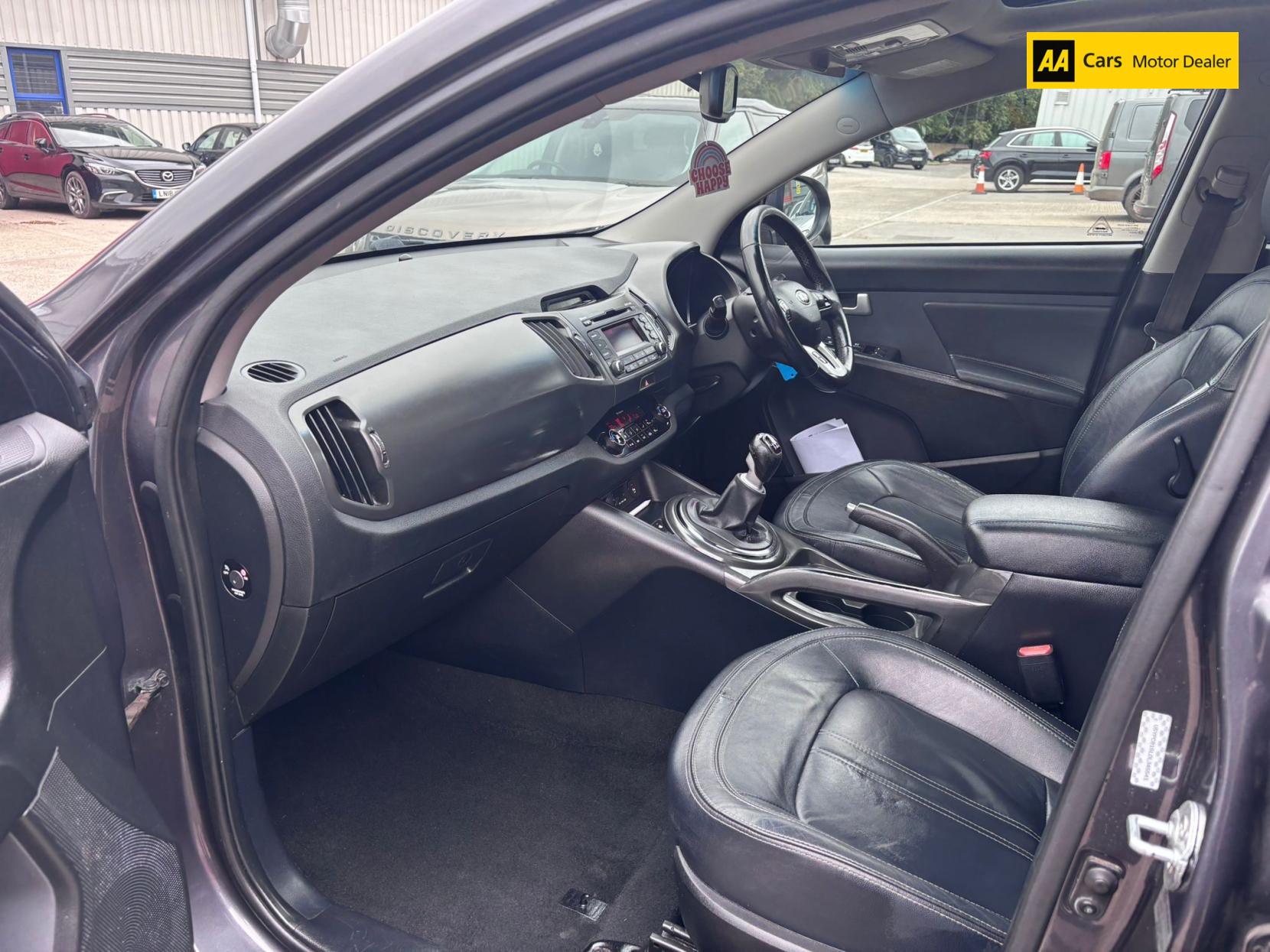 Kia Sportage 1.7 CRDi EcoDynamics 3 SUV 5dr Diesel Manual 2WD Euro 5 (s/s) (114 bhp)