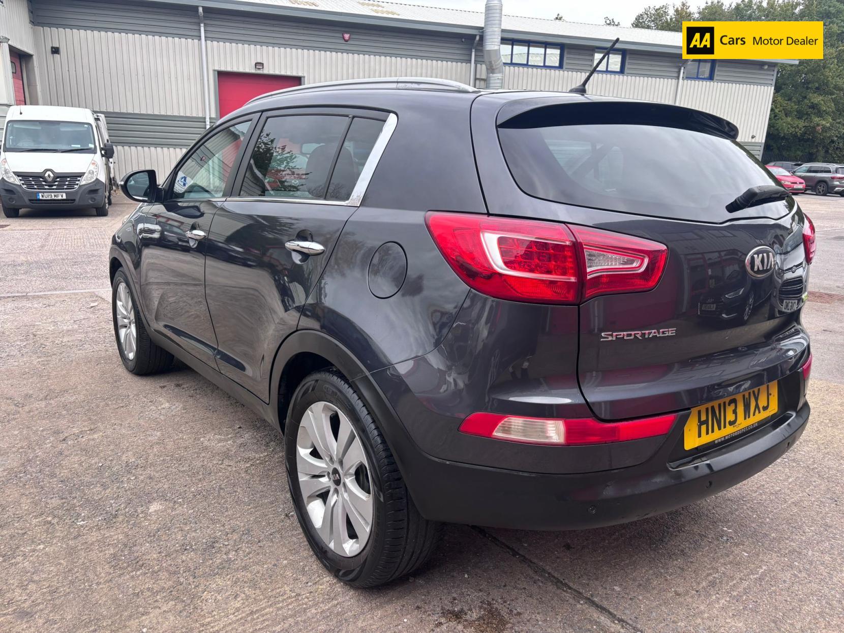 Kia Sportage 1.7 CRDi EcoDynamics 3 SUV 5dr Diesel Manual 2WD Euro 5 (s/s) (114 bhp)
