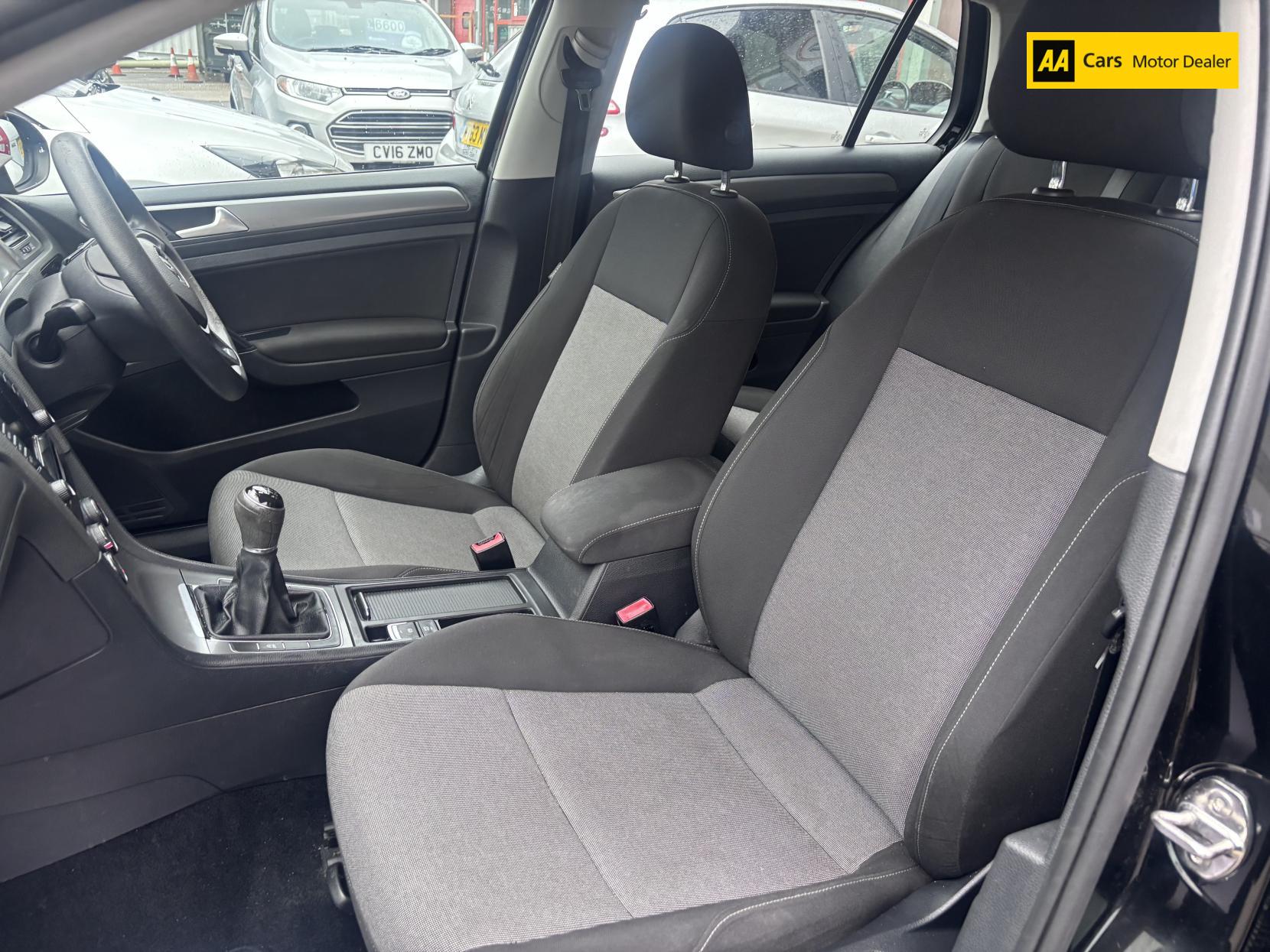 Volkswagen Golf 1.2 TSI BlueMotion Tech S Hatchback 5dr Petrol Manual Euro 5 (s/s) (85 ps)