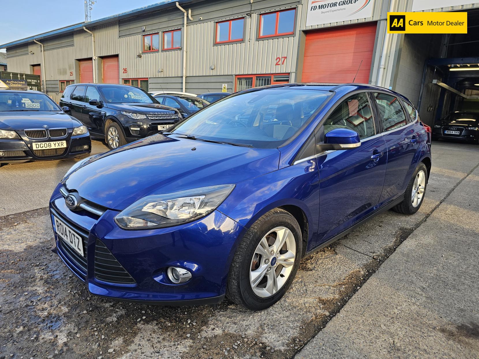 Ford Focus 1.6 TDCi Zetec Hatchback 5dr Diesel Manual Euro 5 (s/s) (115 ps)