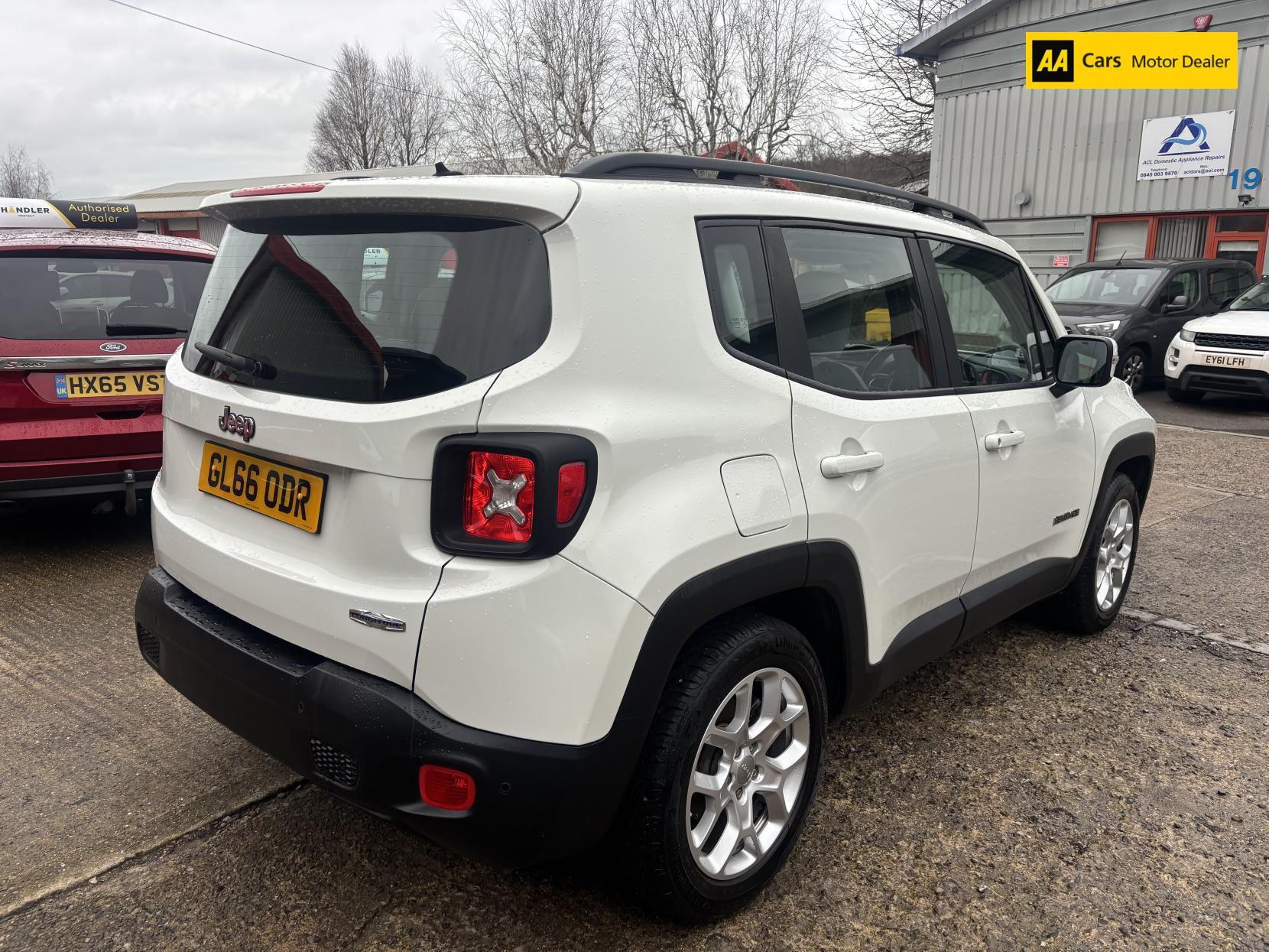 Jeep Renegade 1.4T MultiAirII Longitude SUV 5dr Petrol DDCT Euro 6 (s/s) (140 ps)