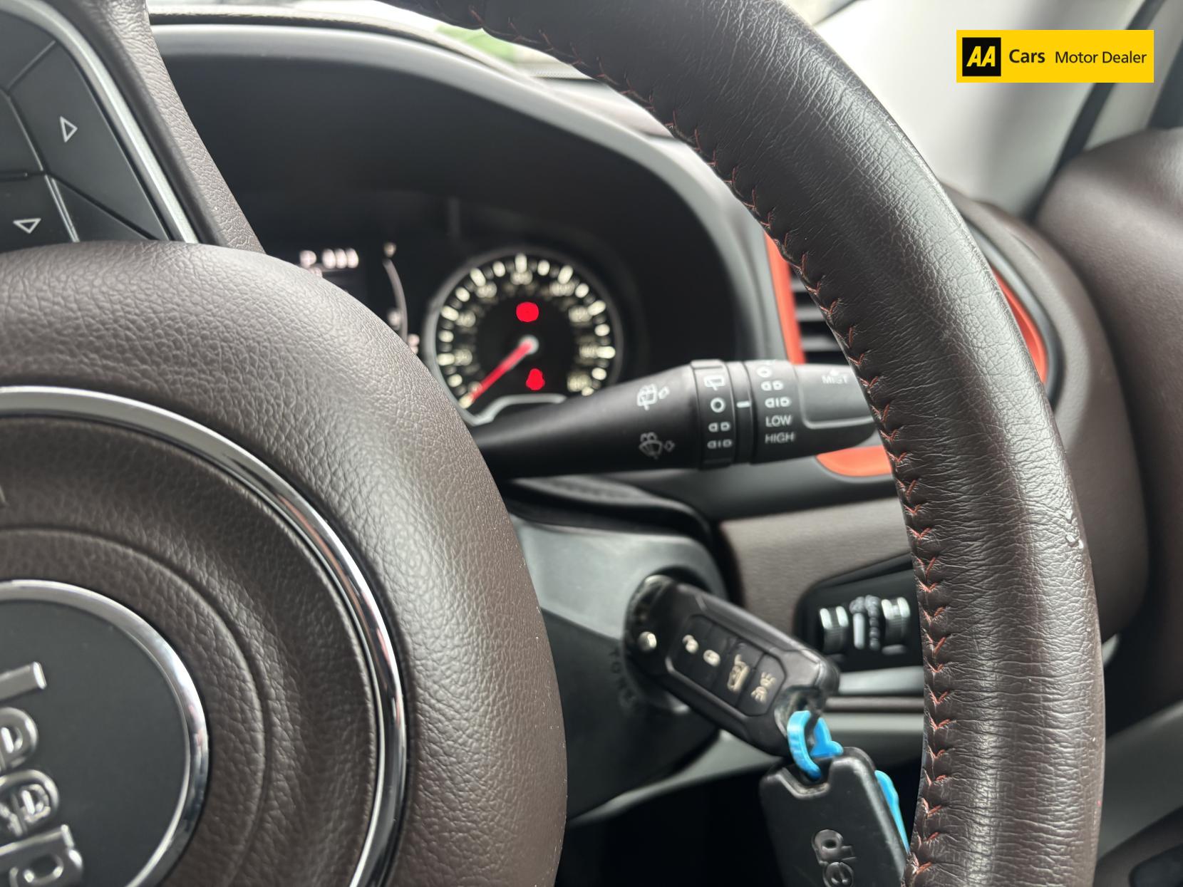 Jeep Renegade 1.4T MultiAirII Longitude SUV 5dr Petrol DDCT Euro 6 (s/s) (140 ps)