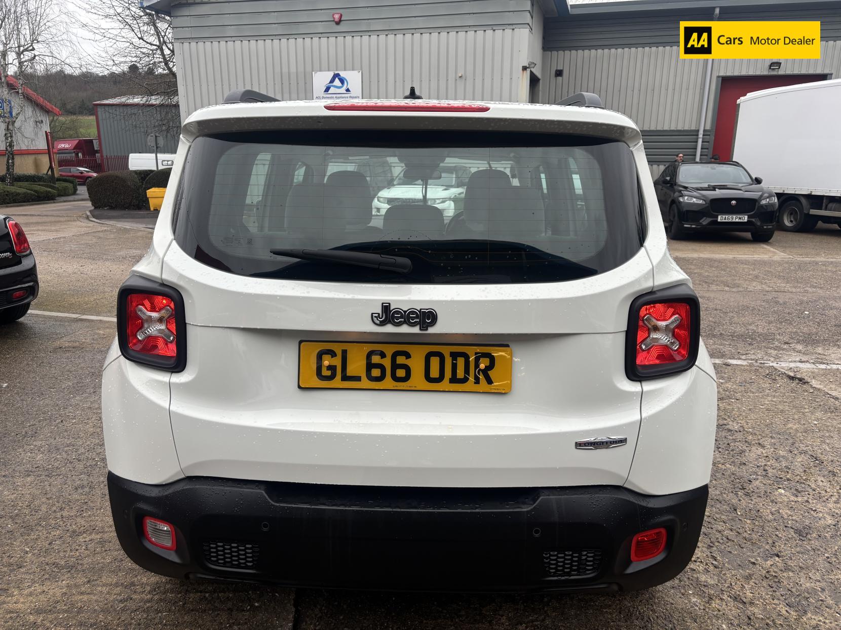 Jeep Renegade 1.4T MultiAirII Longitude SUV 5dr Petrol DDCT Euro 6 (s/s) (140 ps)