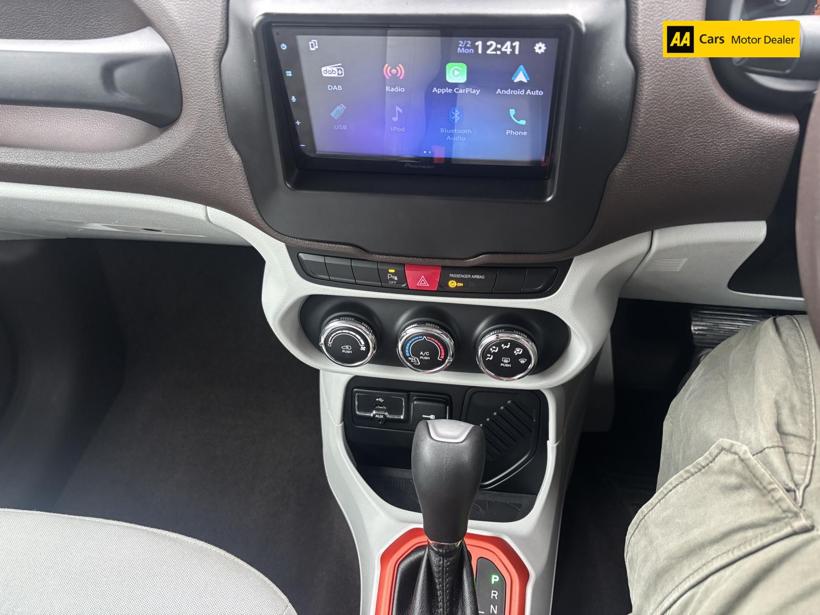 Jeep Renegade 1.4T MultiAirII Longitude SUV 5dr Petrol DDCT Euro 6 (s/s) (140 ps)