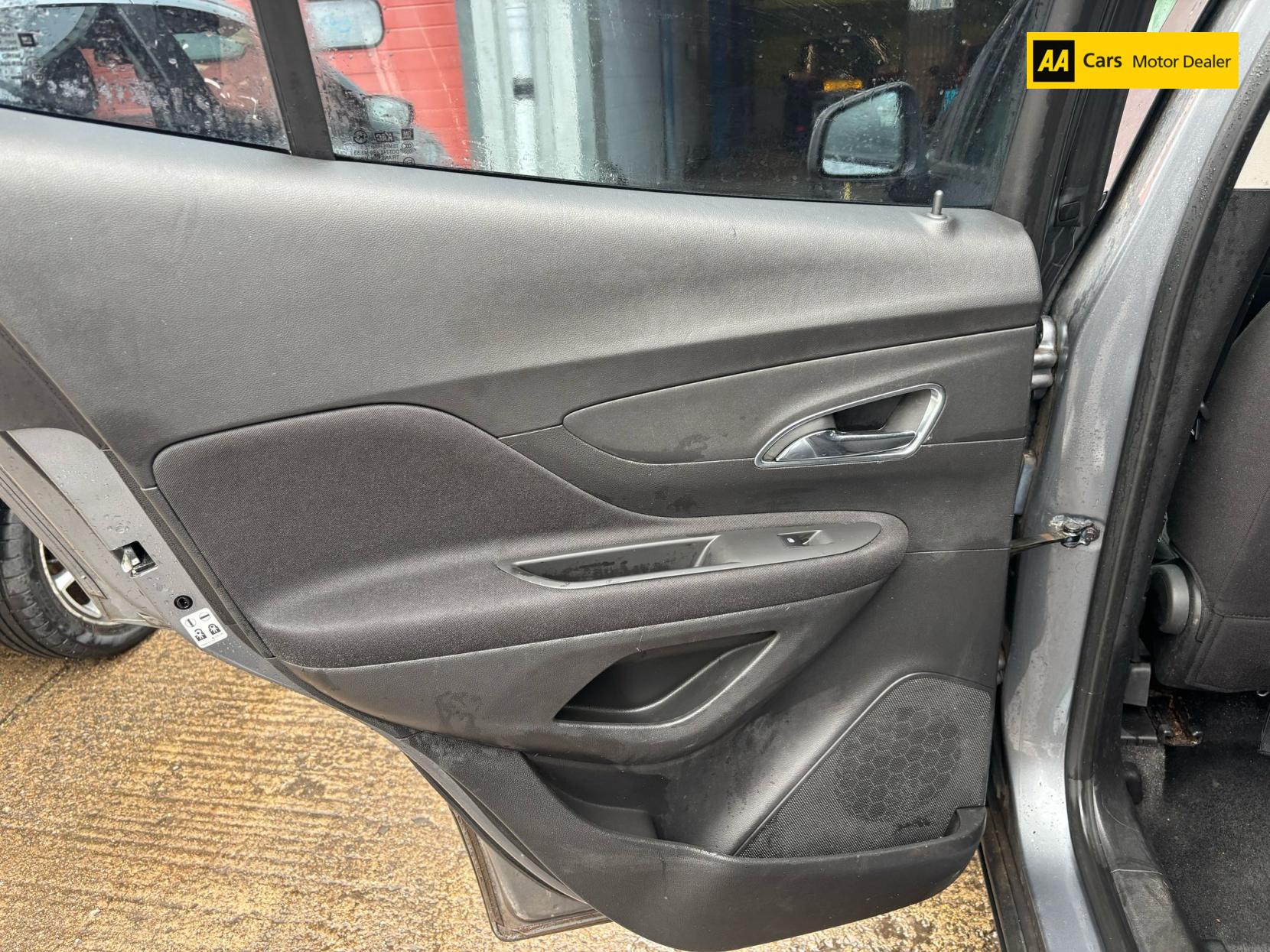 Vauxhall Mokka 1.7 CDTi Exclusiv SUV 5dr Diesel Manual 2WD Euro 5 (s/s) (130 ps)