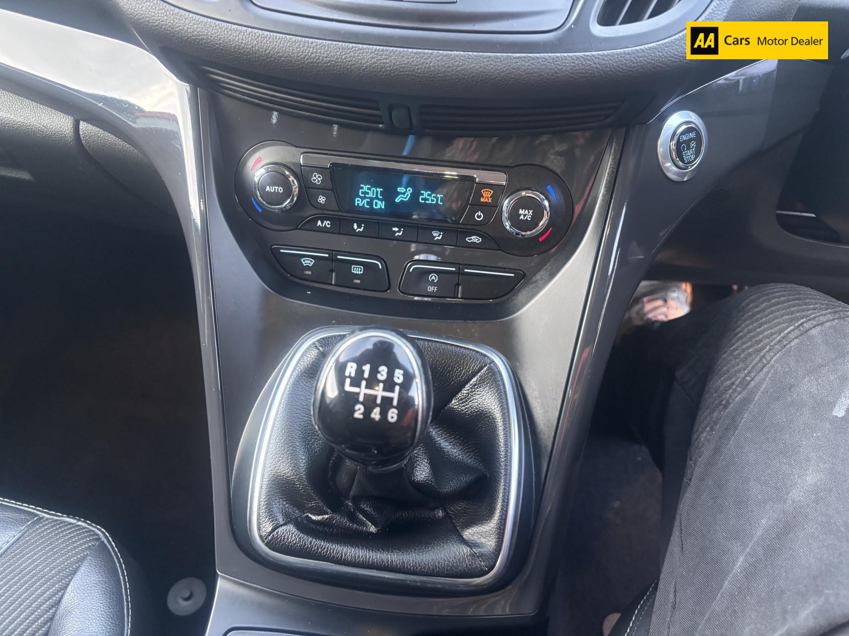 Ford Kuga 2.0 TDCi Titanium SUV 5dr Diesel Manual 2WD Euro 6 (s/s) (150 ps)