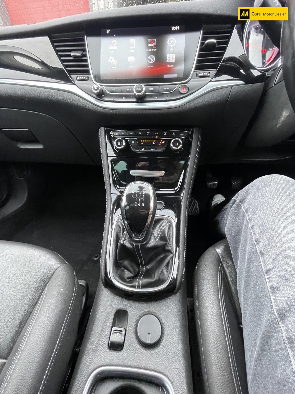 Vauxhall Astra 1.6 CDTi BiTurbo Elite Nav Hatchback 5dr Diesel Manual Euro 6 (s/s) (160 ps)