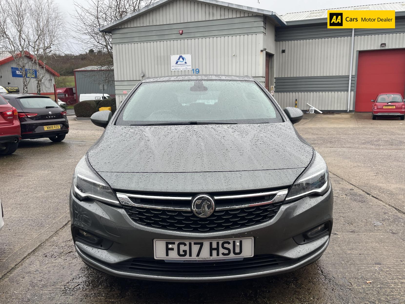 Vauxhall Astra 1.6 CDTi BiTurbo Elite Nav Hatchback 5dr Diesel Manual Euro 6 (s/s) (160 ps)