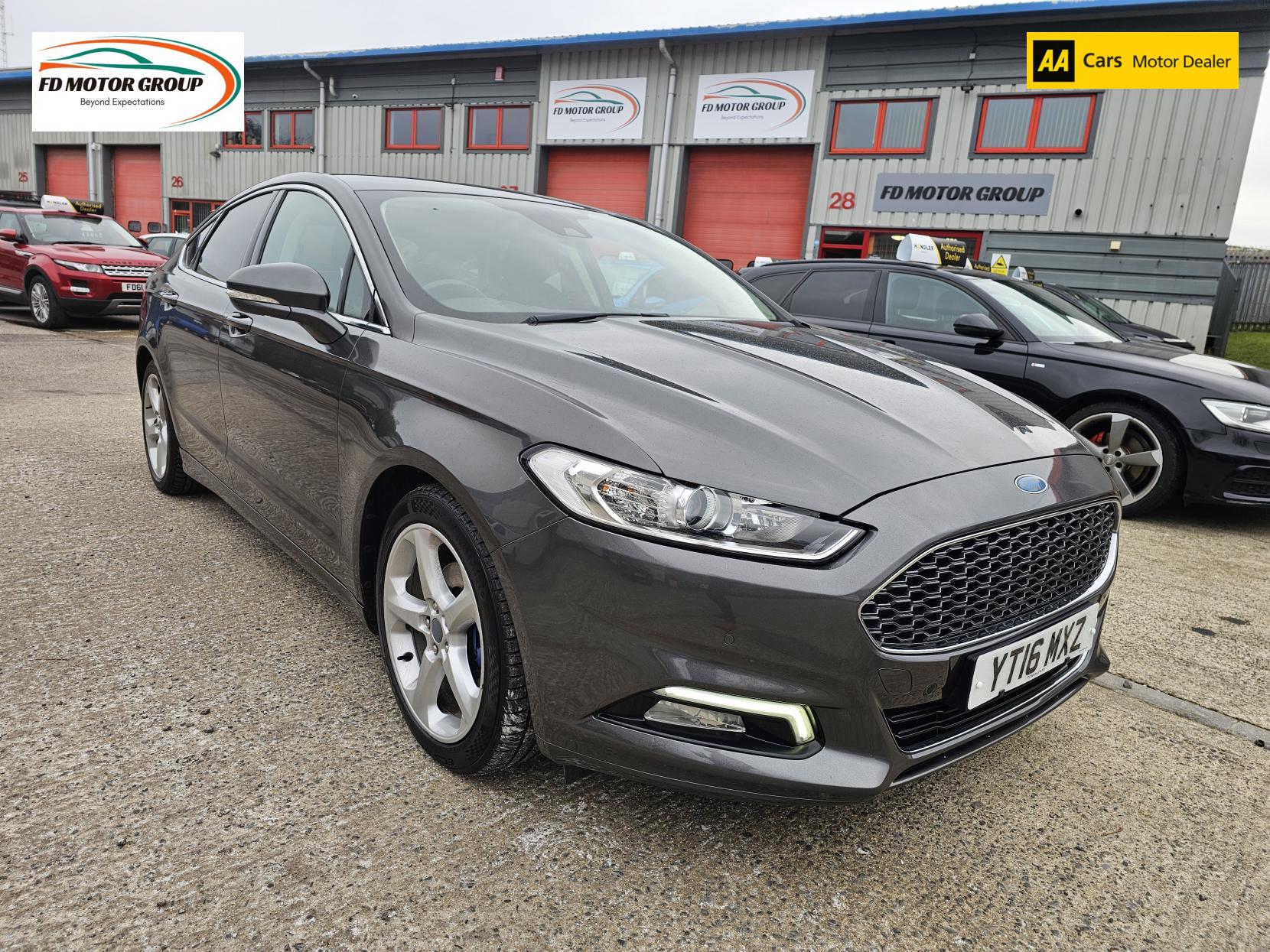 Ford Mondeo 2.0 TDCi Titanium Hatchback 5dr Diesel Manual Euro 6 (s/s) (150 ps)